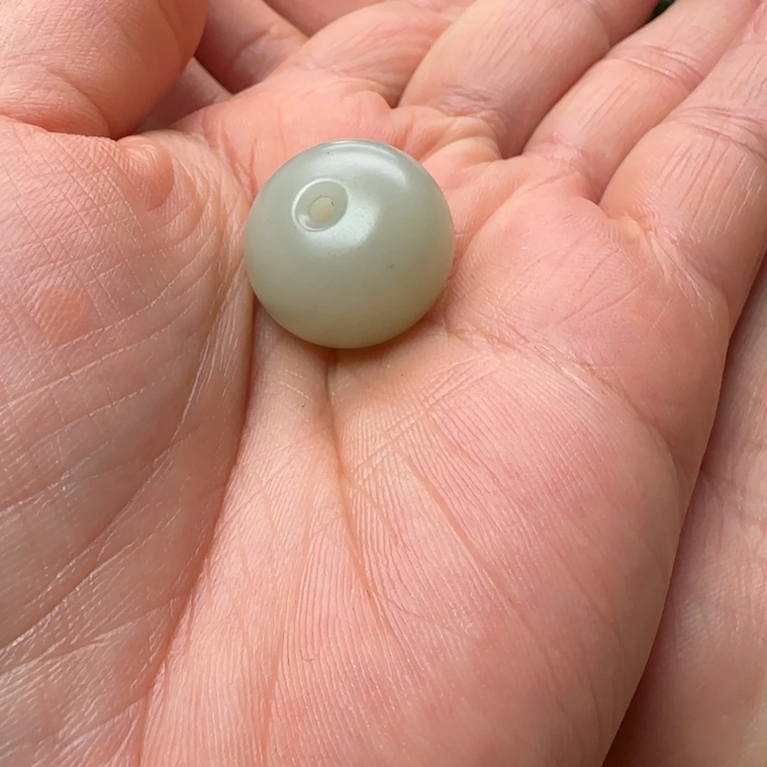 ****h和田玉未镶嵌颈饰