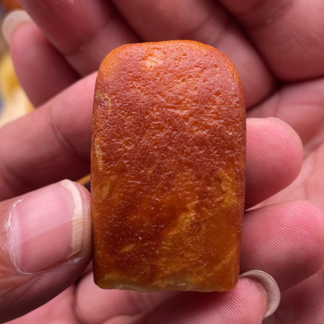 定制琥珀未镶嵌蜜蜡