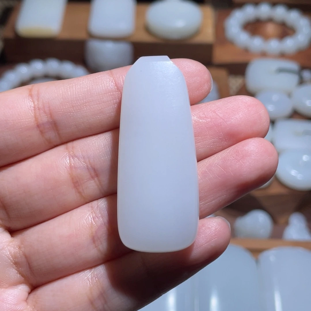 未镶嵌手链和田玉满皮