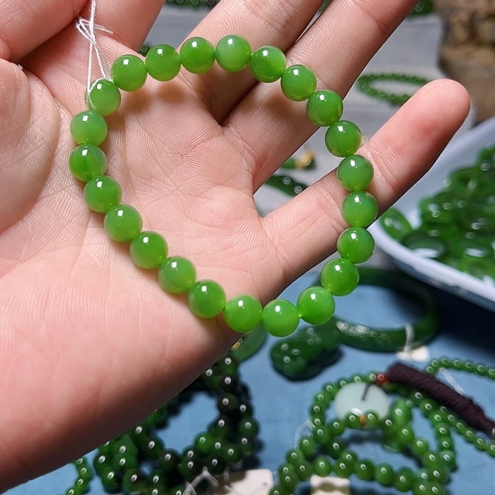 和田玉未镶嵌手串