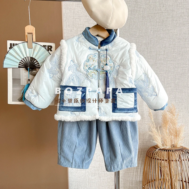 现货啵小爸【雾天寒雪】2024冬季男童新中式立体刺绣加绒加厚两套装