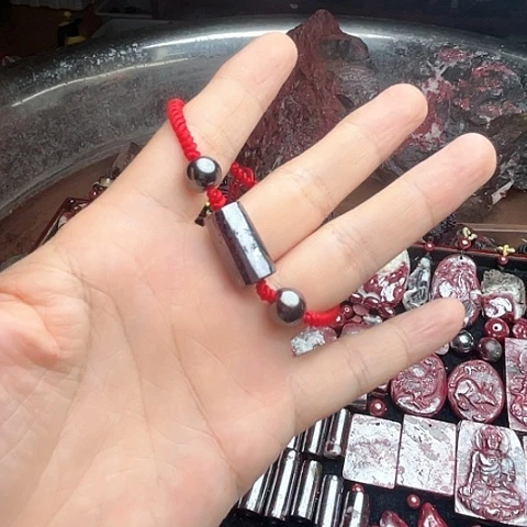 【闪购商品】天然辰砂不**徨天然原矿朱砂手串