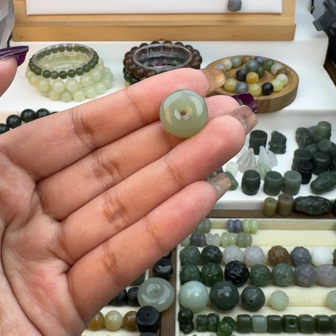 小***、和田玉未镶嵌珠宝半成品和田玉平安扣晴水