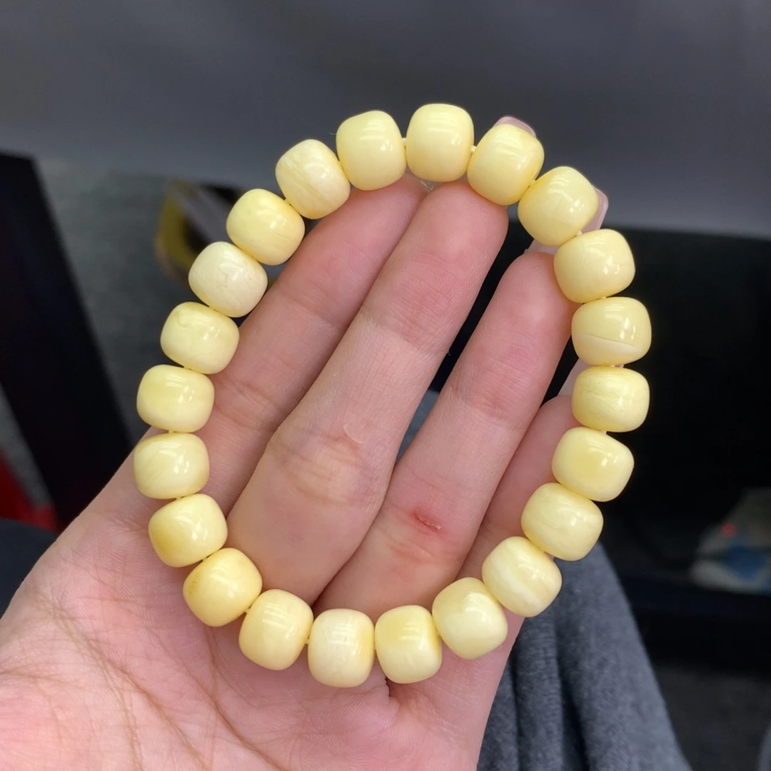 琥珀未镶嵌珠宝奇石10