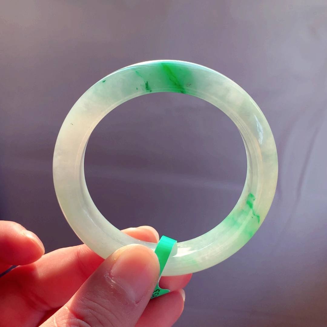 翡翠手镯未镶嵌缅甸翡翠