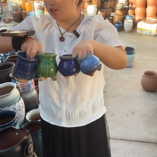瑕疵随机八个盆子。