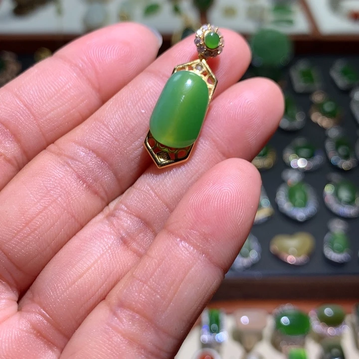 和田玉吊坠银S925镶嵌