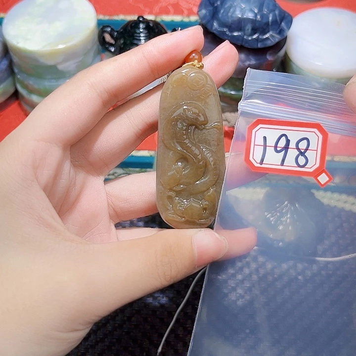 和田玉和田玉边角料随机发未镶嵌