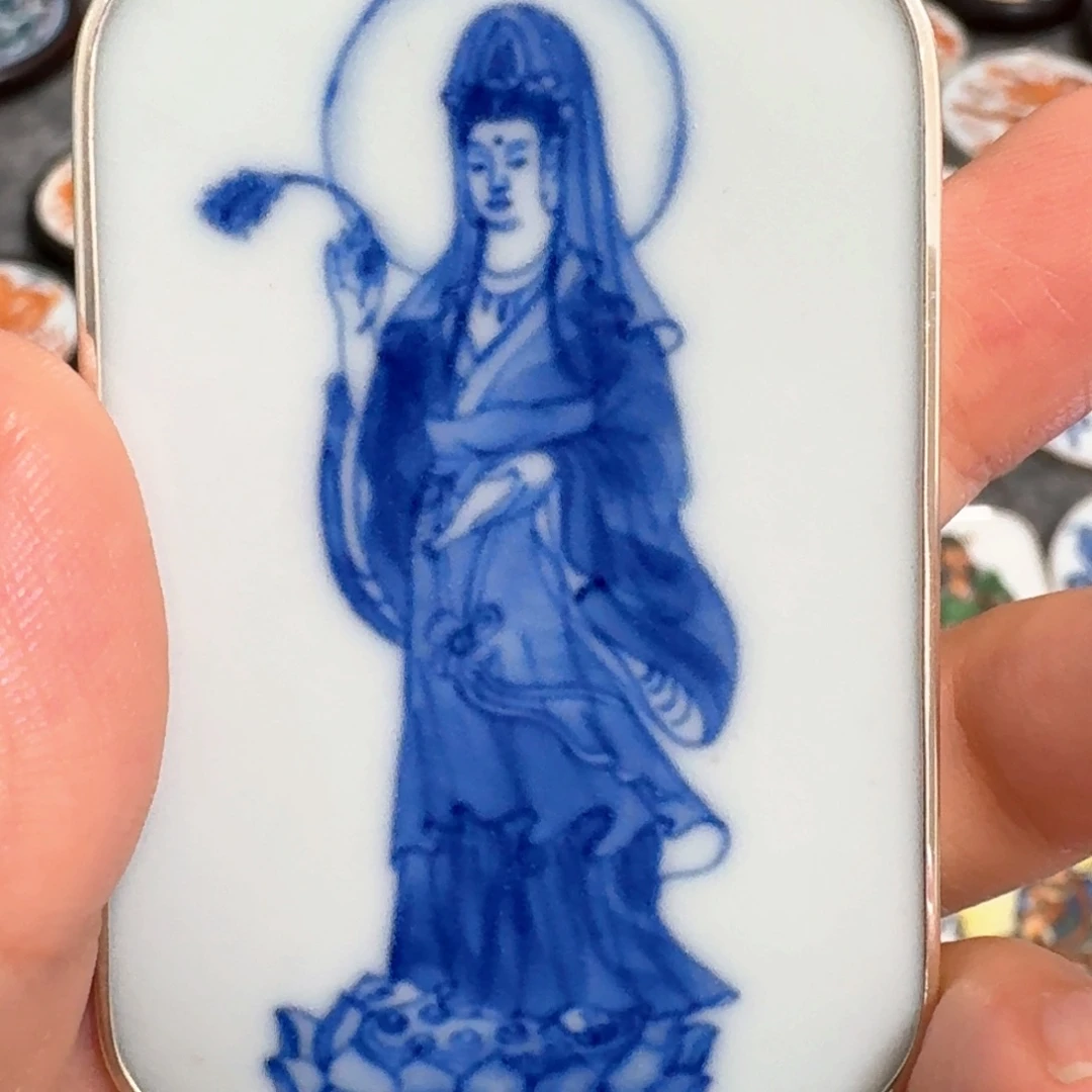 开***空瓷片青花观音菩萨一个