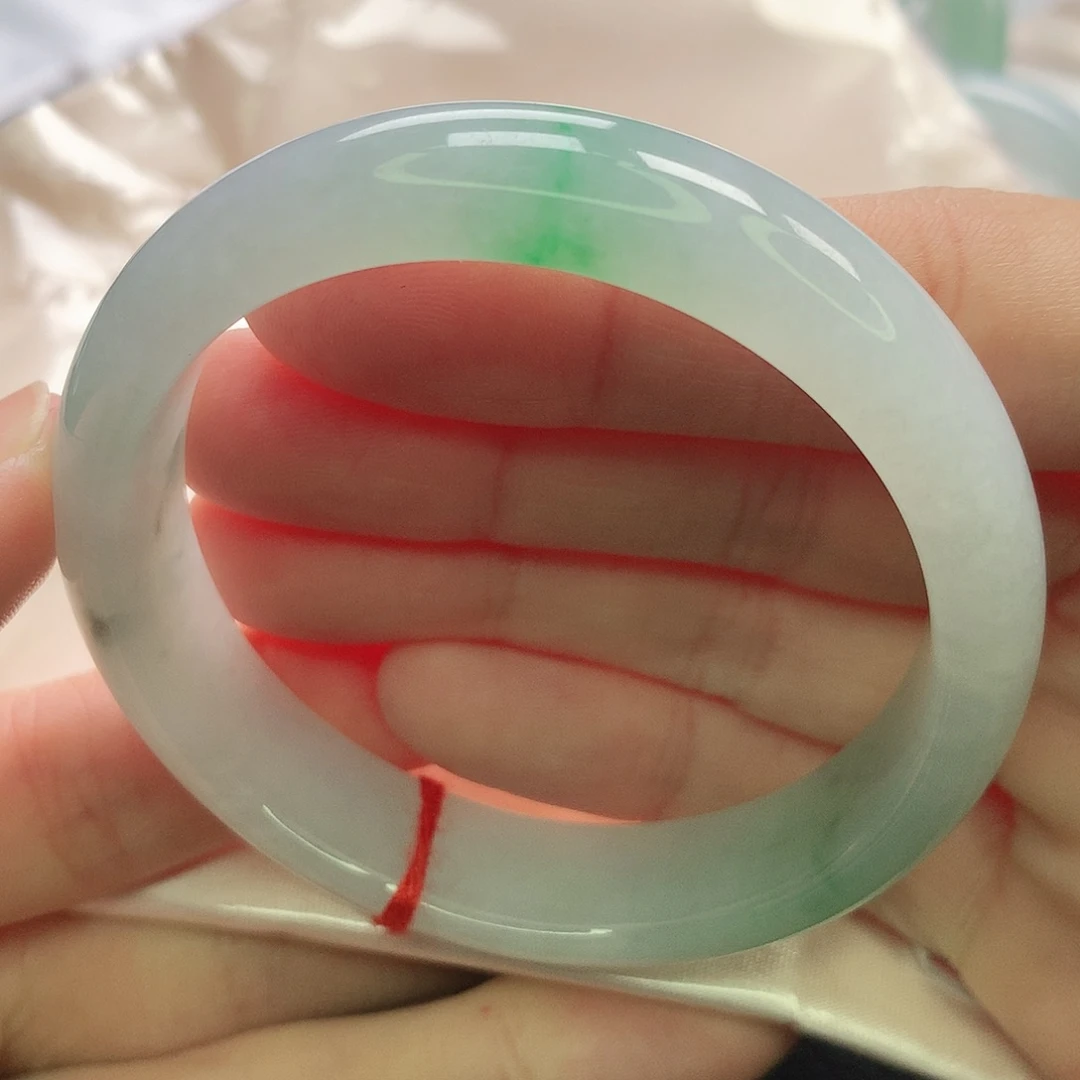 翡翠未镶嵌手镯缅甸52