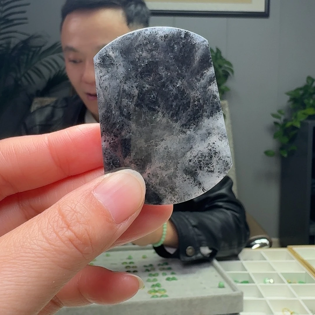 翡翠未镶嵌吊坠(不含链)多样性发货其一