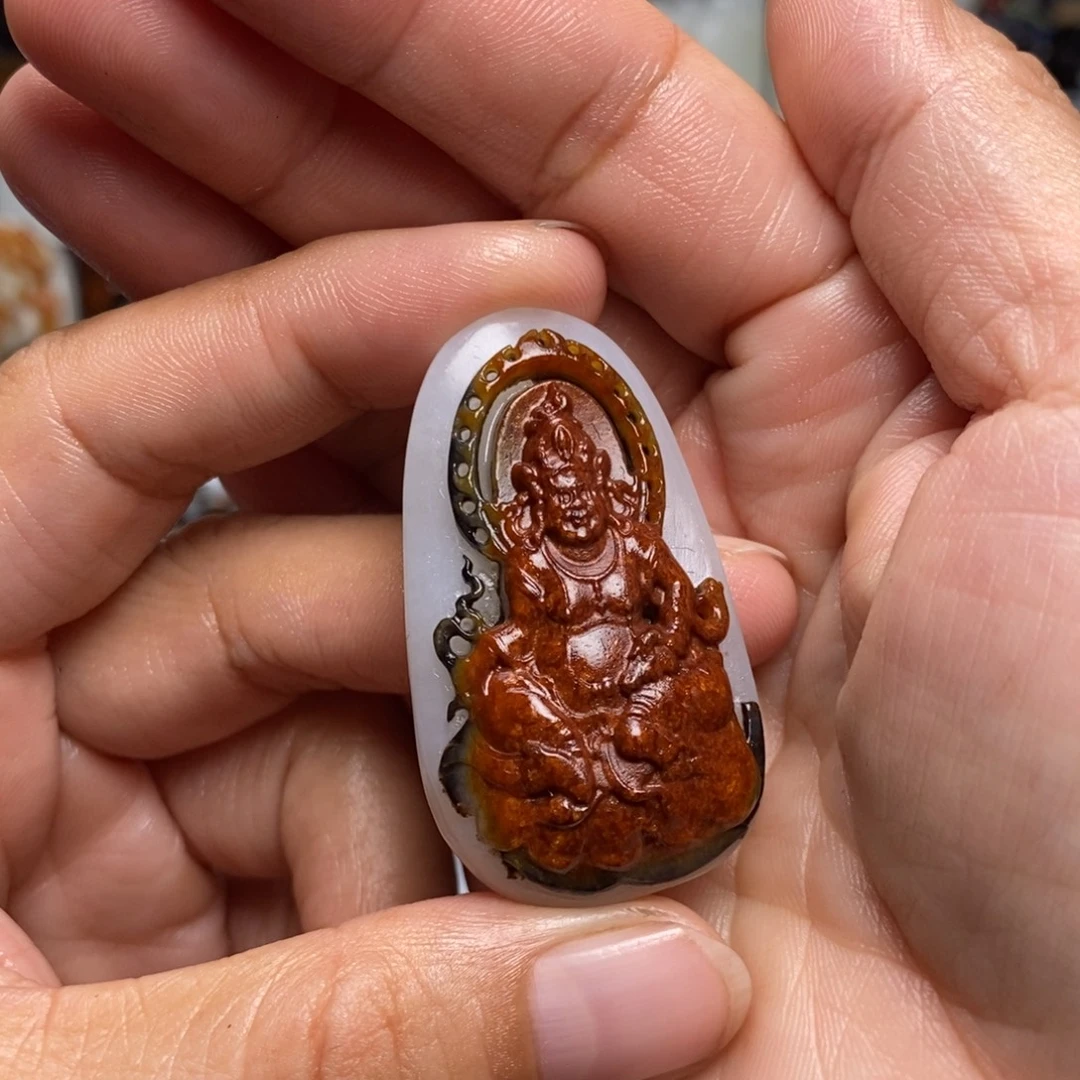 黑***影和田玉未镶嵌吊坠(不含链)