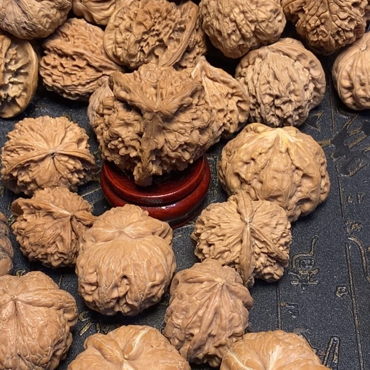 文玩核桃吊坠浅***风文玩核桃异形单只