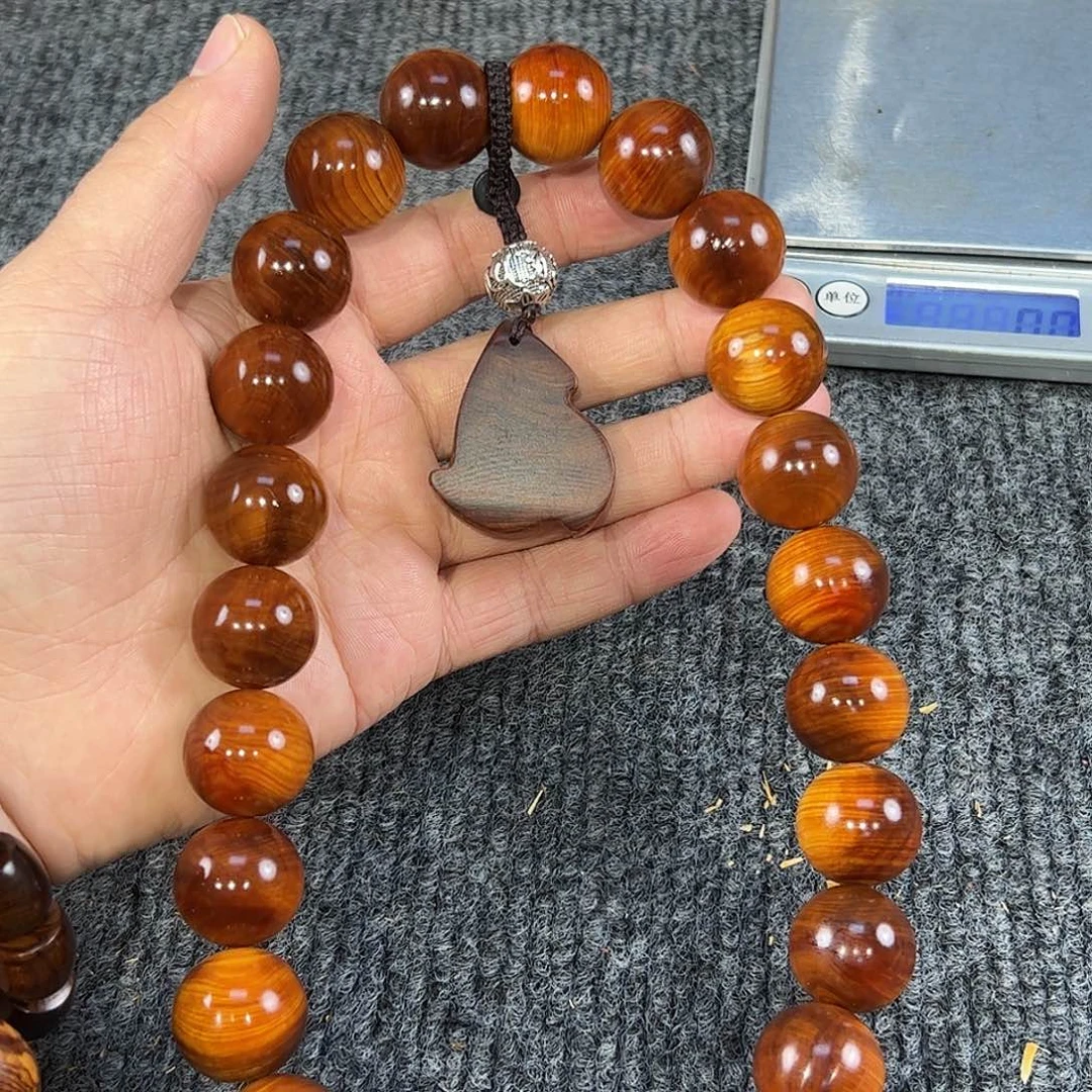 崖柏太行崖柏黑金骨料糖心手持20