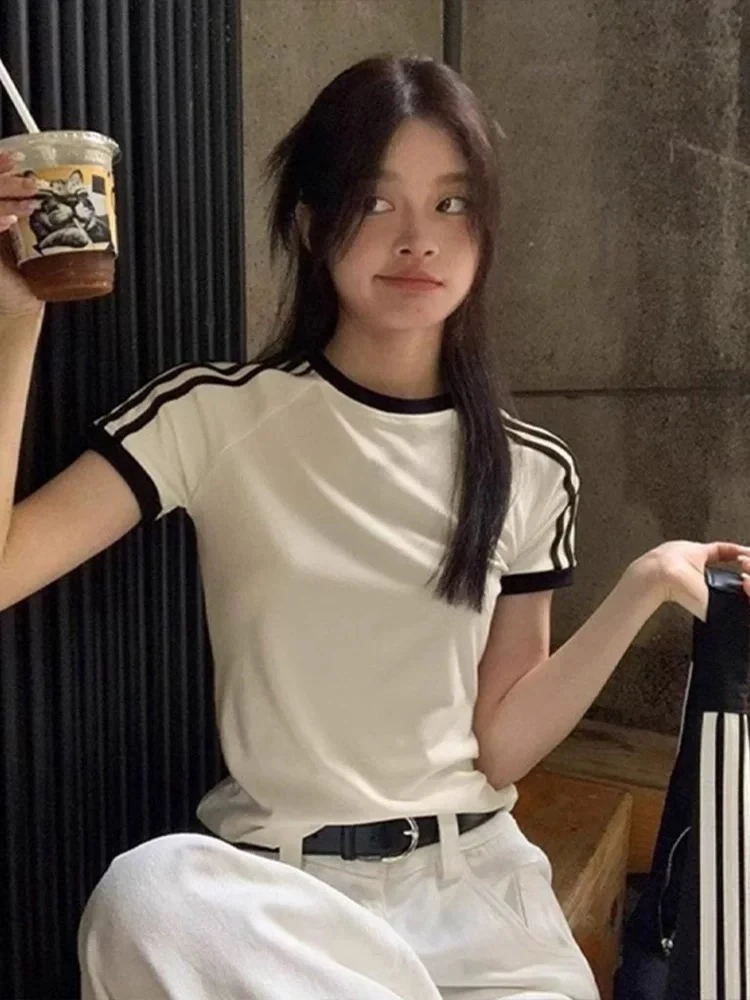 美式别致复古修身纯棉短袖T恤女夏季三条杠圆领辣妹短款通勤上衣