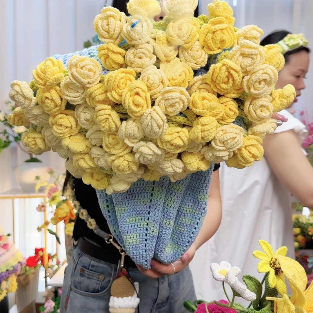 手工钩织黄花花毯