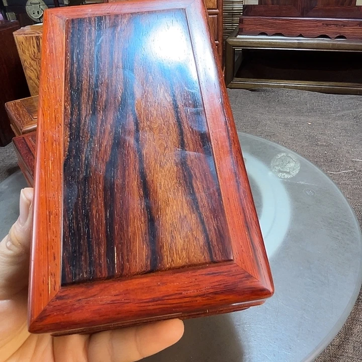 微凹黄檀（南美大红酸枝）