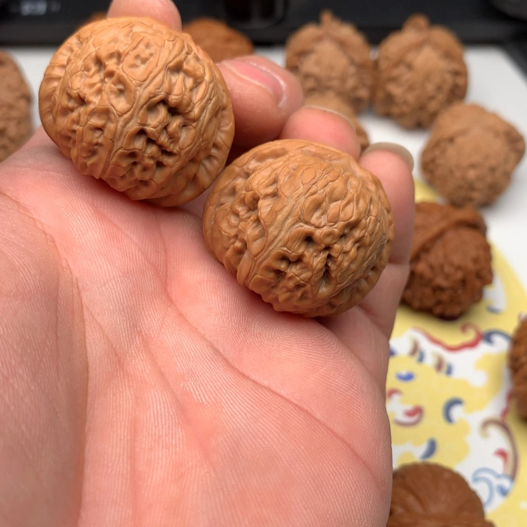 文玩核桃把件E**o元宝37