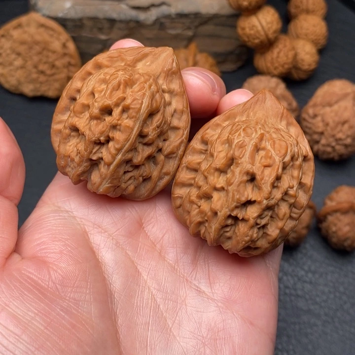 桃核把件全品37赤龙鸡心