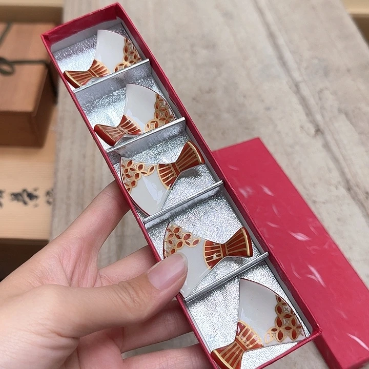 鱼****瓷片噗哈哈哈哈哈哈哈