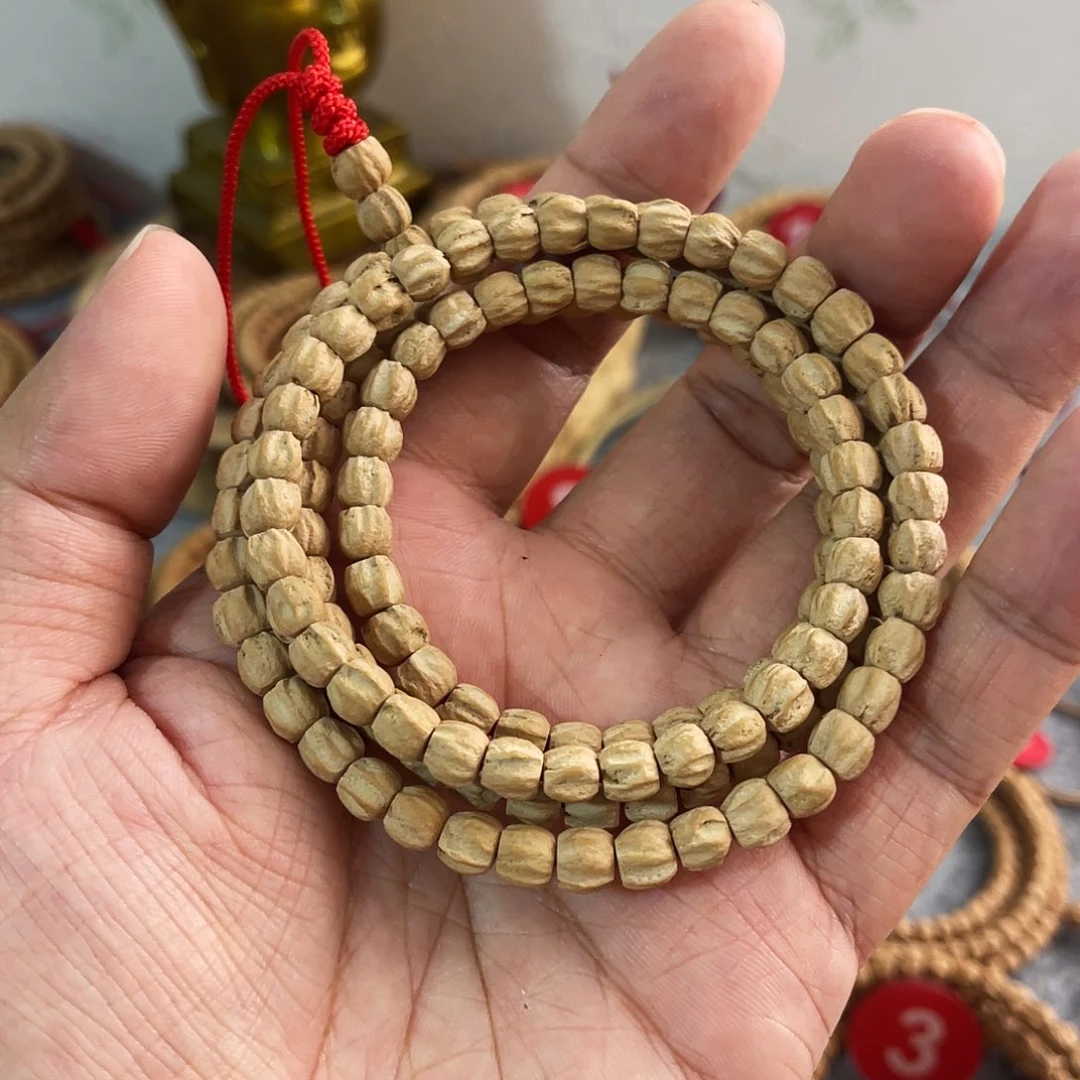 柏香籽/百香籽手串大*带三通顺016