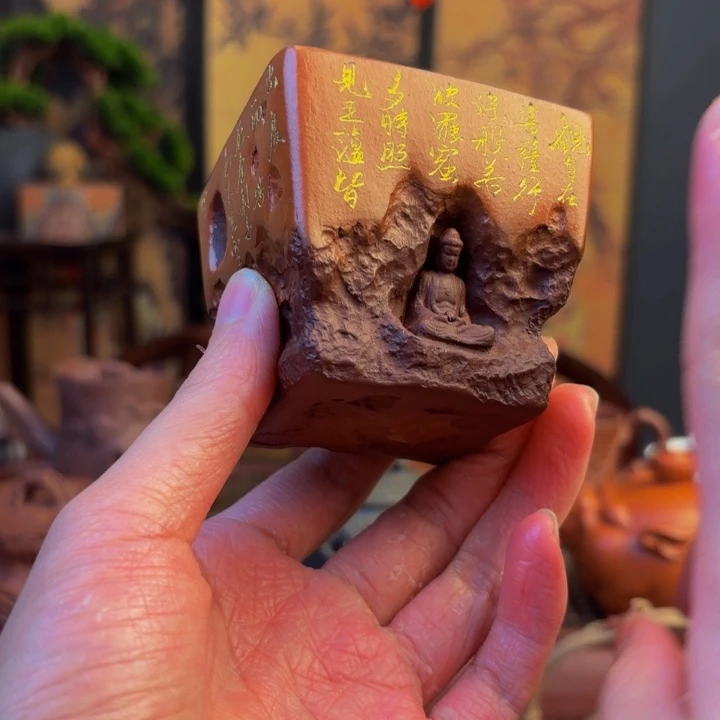 这件作品将成为她人生第一幅艺术