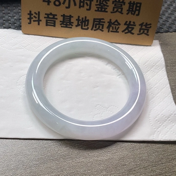 颈饰未镶嵌翡翠56.8圆条 有碎纹