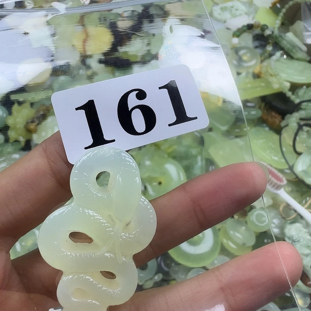 蛇纹石玉未镶嵌岫玉吊坠