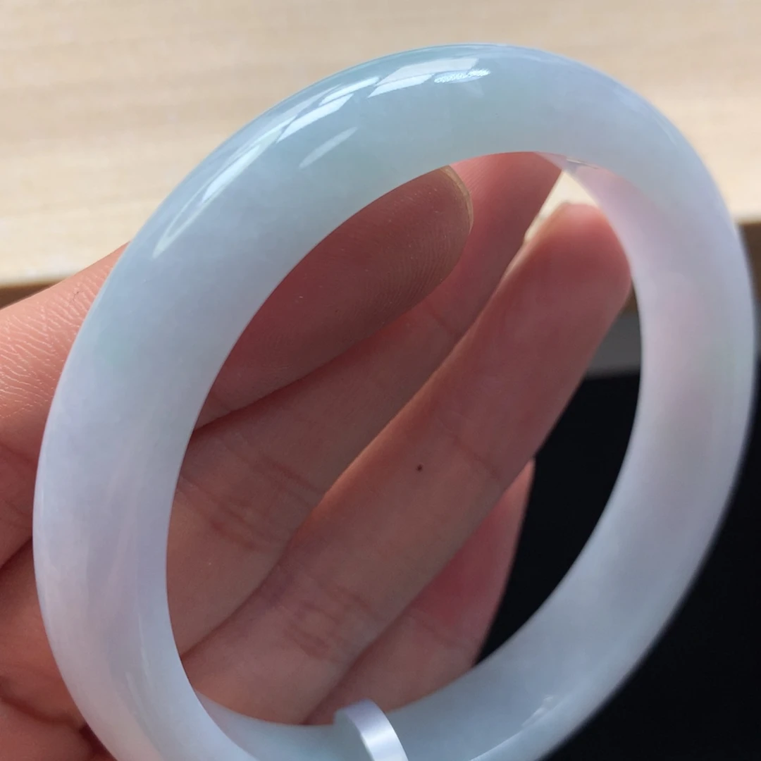 未镶嵌手镯翡翠手镯