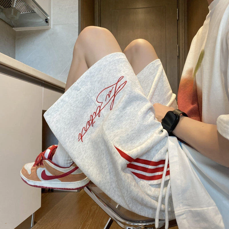 美式三条杠运动五分卫裤男夏季潮牌宽松重磅刺绣短裤阔腿休闲中裤