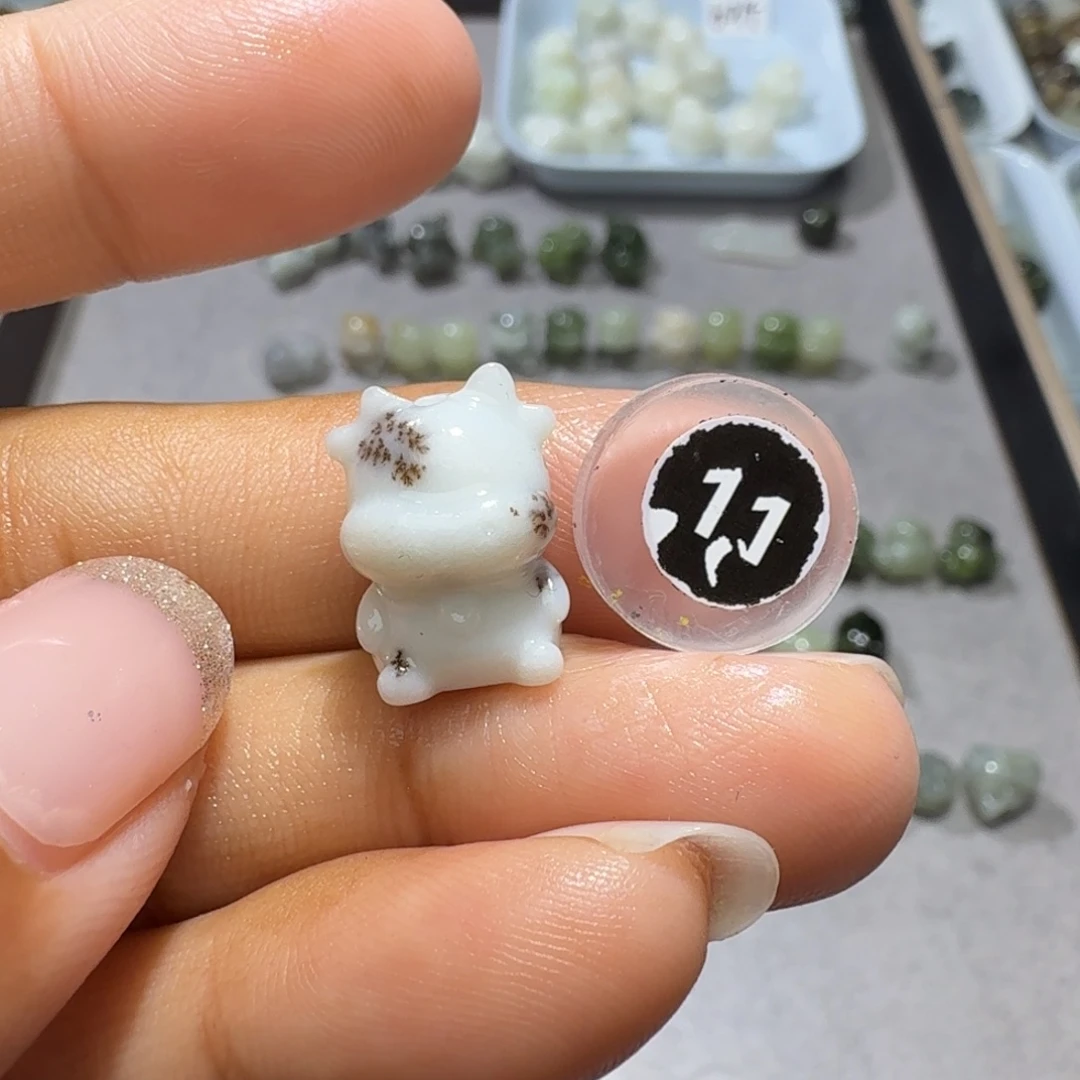 和田玉未镶嵌珠宝奇石