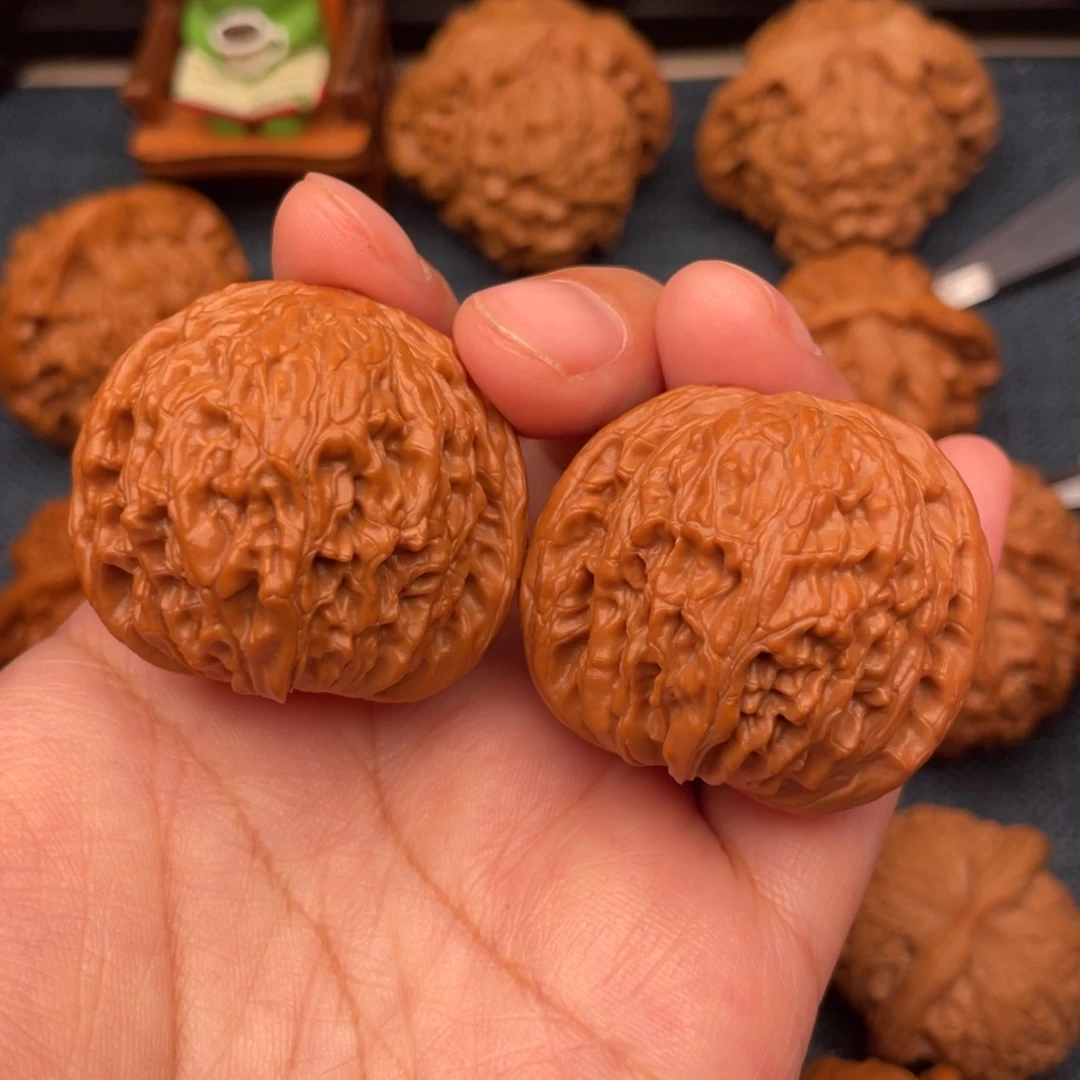 把件文玩核桃39山地红皮球磨全品
