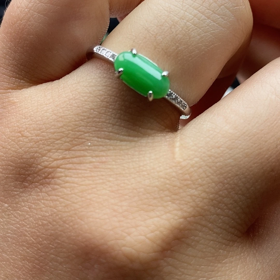 翡翠未镶嵌戒指翡翠