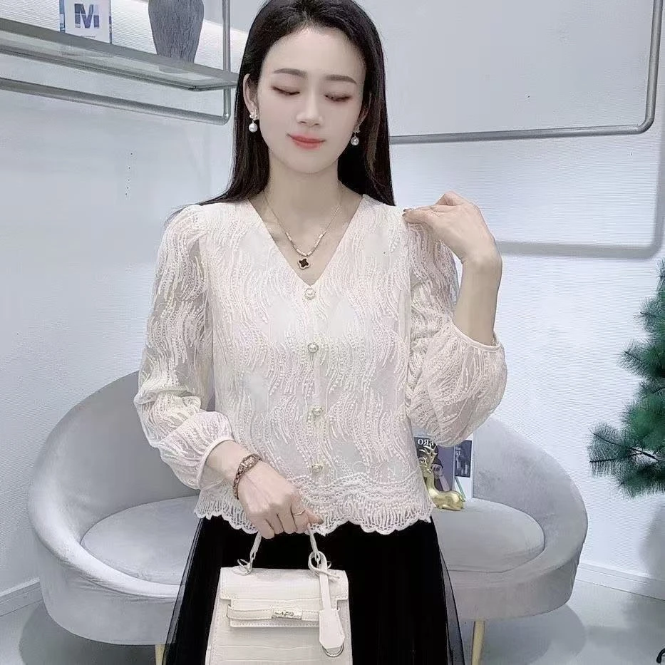 春季新款蕾丝重工艺印花打底小衫洋气百搭时尚气质