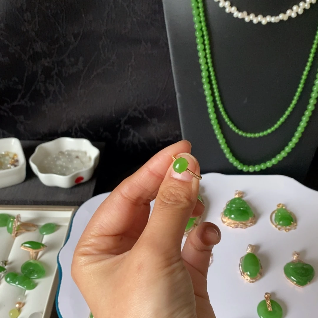 和田玉18K金镶嵌戒指ʚ****a