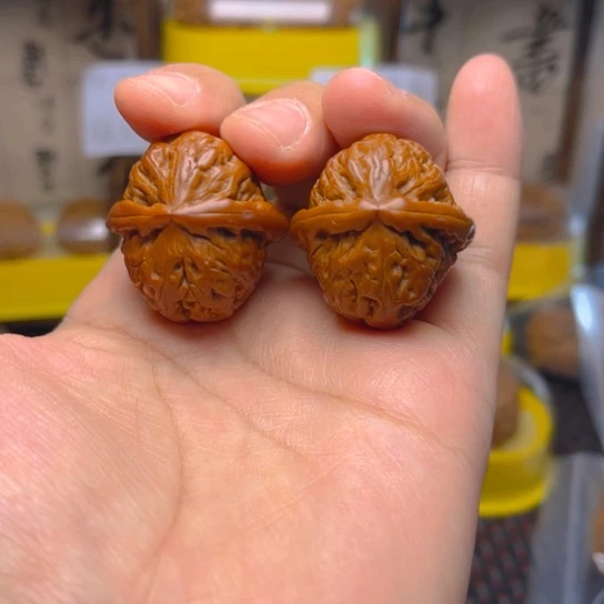 吊坠文玩核桃白狮