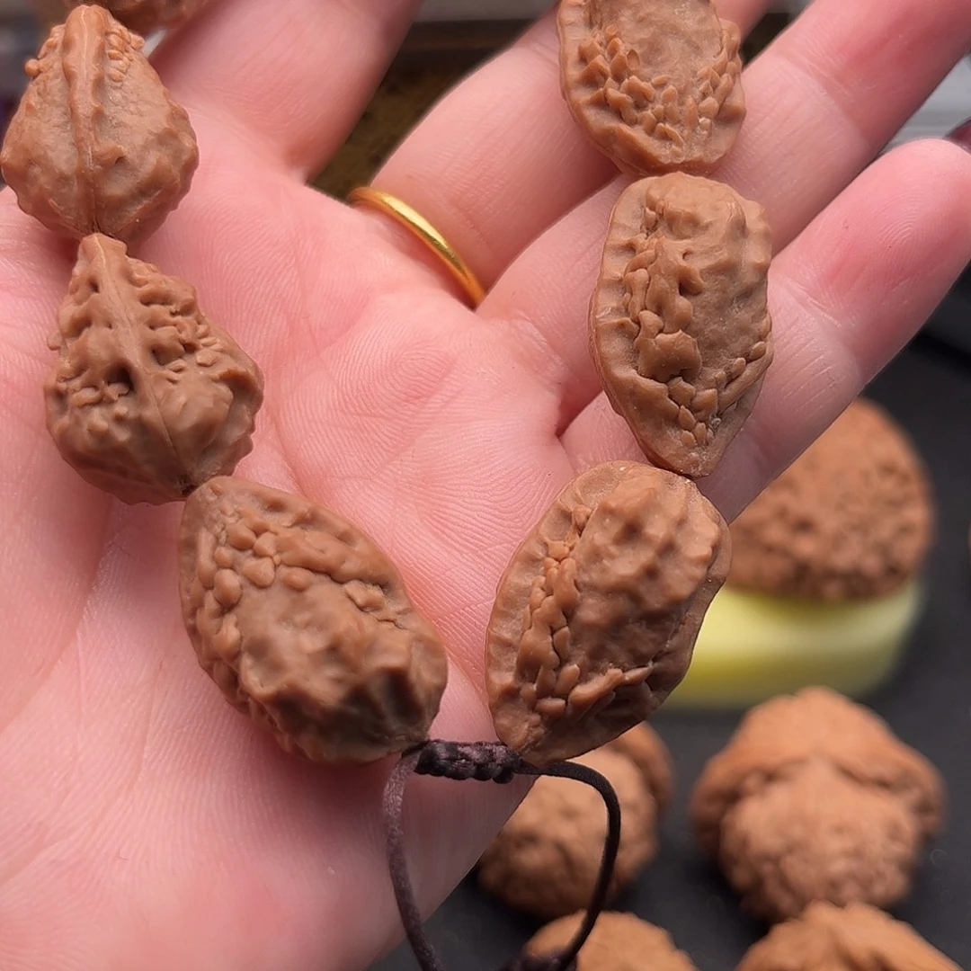 文玩核桃吊坠麒麟脚