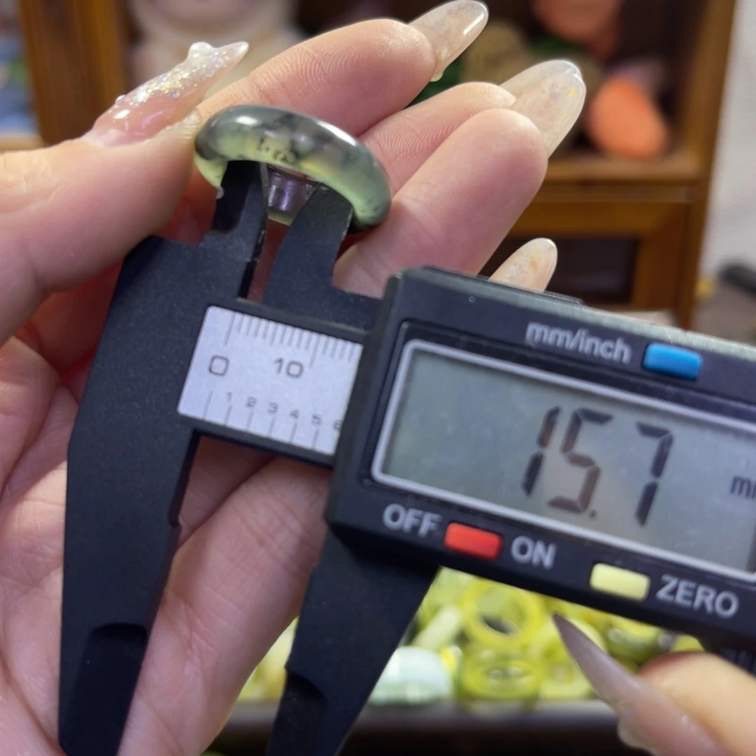 蛇纹石玉未镶嵌手镯219