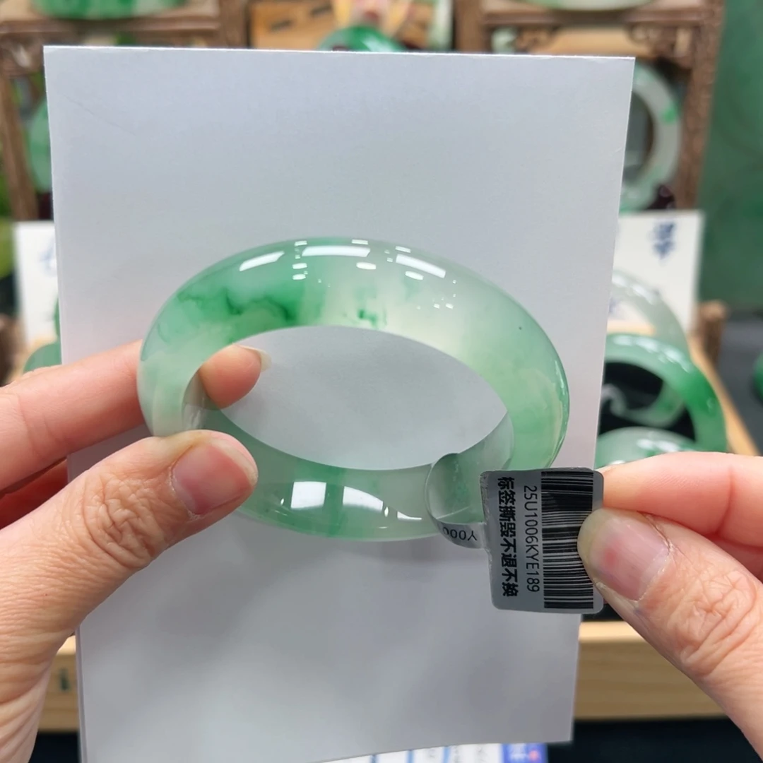 s***2石英质玉未镶嵌手镯➕佳佳58