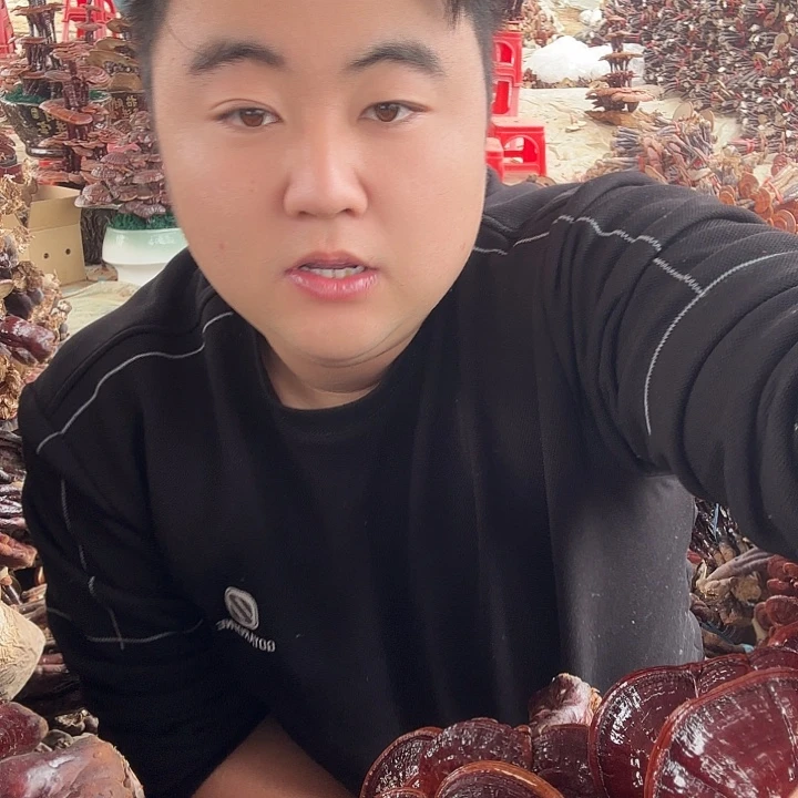 无花朵小*灵芝花开了