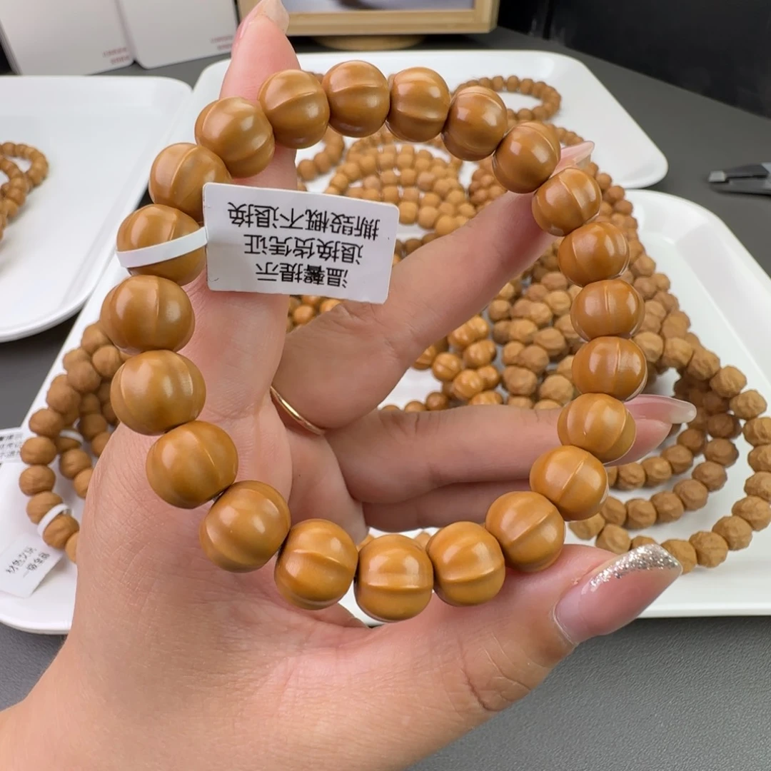 核桃手串/手链 小鲨鱼