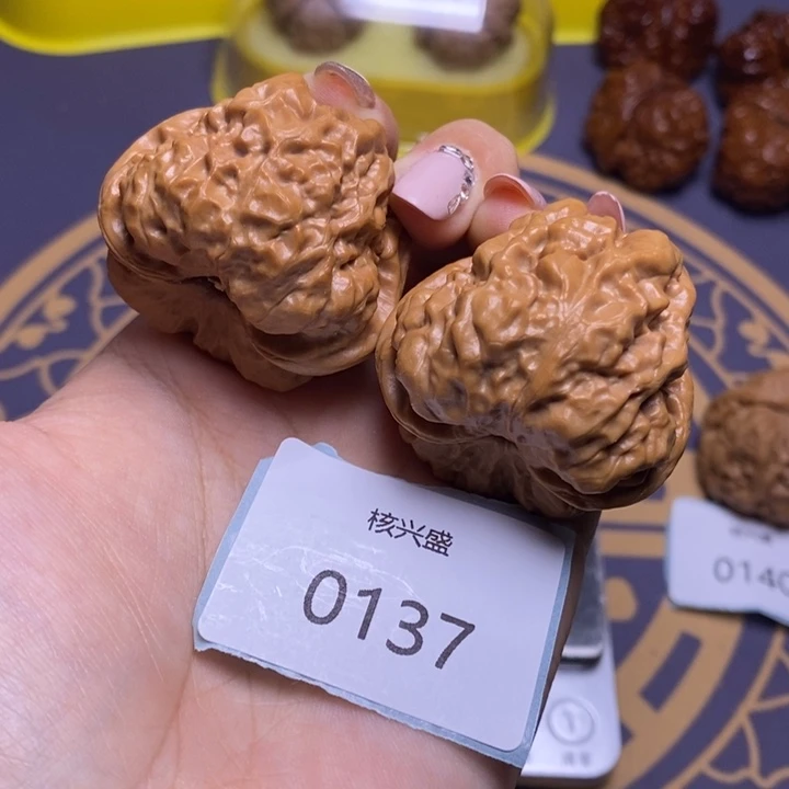 文玩核桃吊坠蛤蟆41.0137