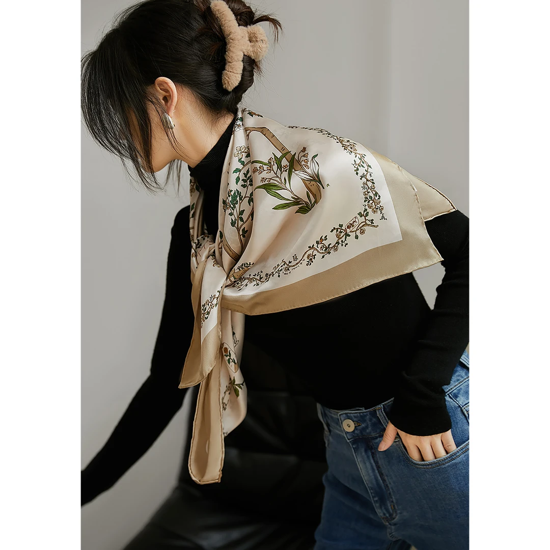 笑涵阁 法式玫瑰手绘印花 真丝桑蚕丝巾方巾披肩PSG662401AG