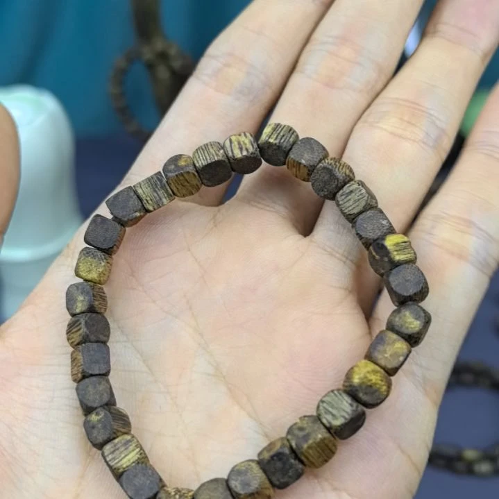 沉香碎屑沉香沉香