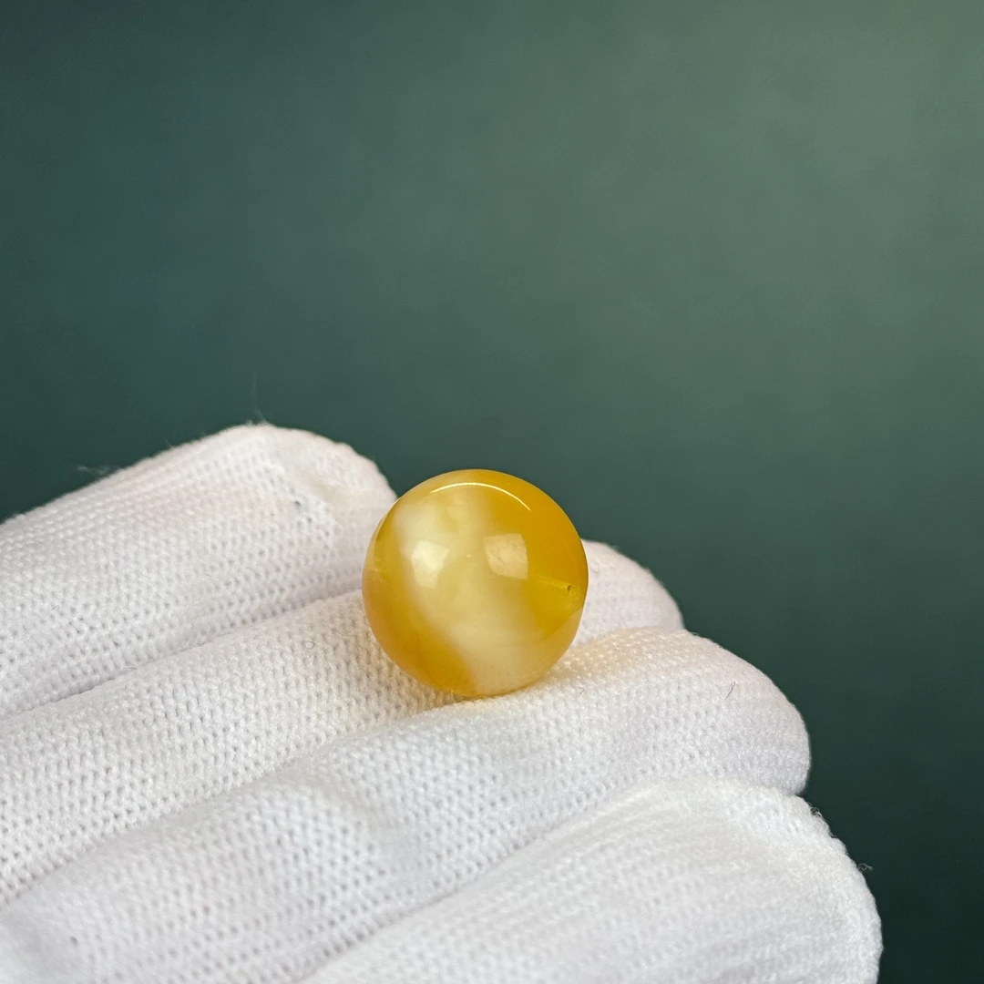 A8148天然原矿蜜蜡 鸡油黄圆珠【微微瑕】15.2mm支持复检假一罚十