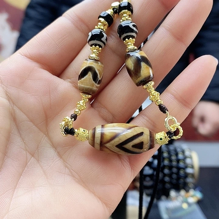 玛瑙/玉髓合金颈饰