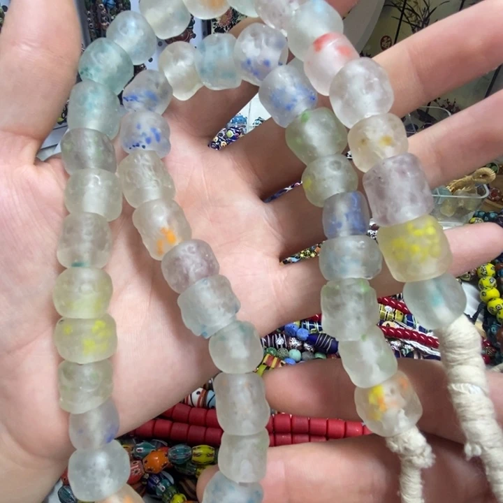 琉璃颈饰千花碎碎冰 琉璃