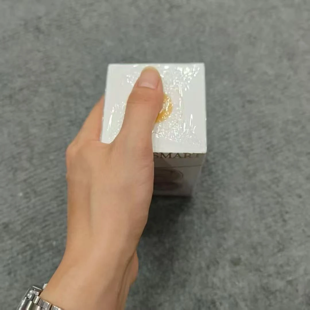 白色收纳盒面/油/