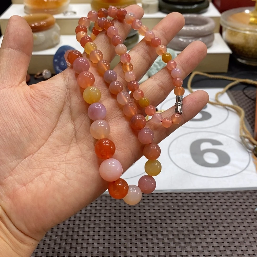 黑***妞石英质玉未镶嵌手镯