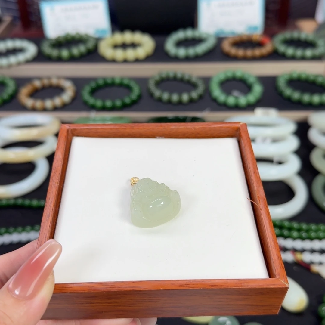 妙***和田玉18K金镶嵌吊坠(不含链)